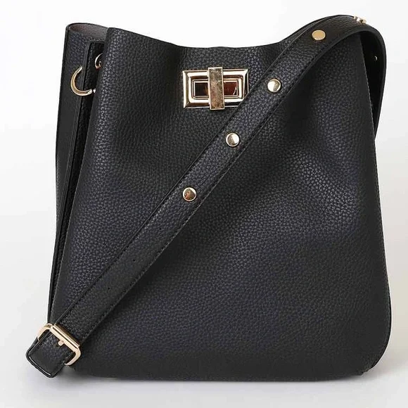 Lulu’s Chic Street Black Tote Bag - Picture 2 of 11